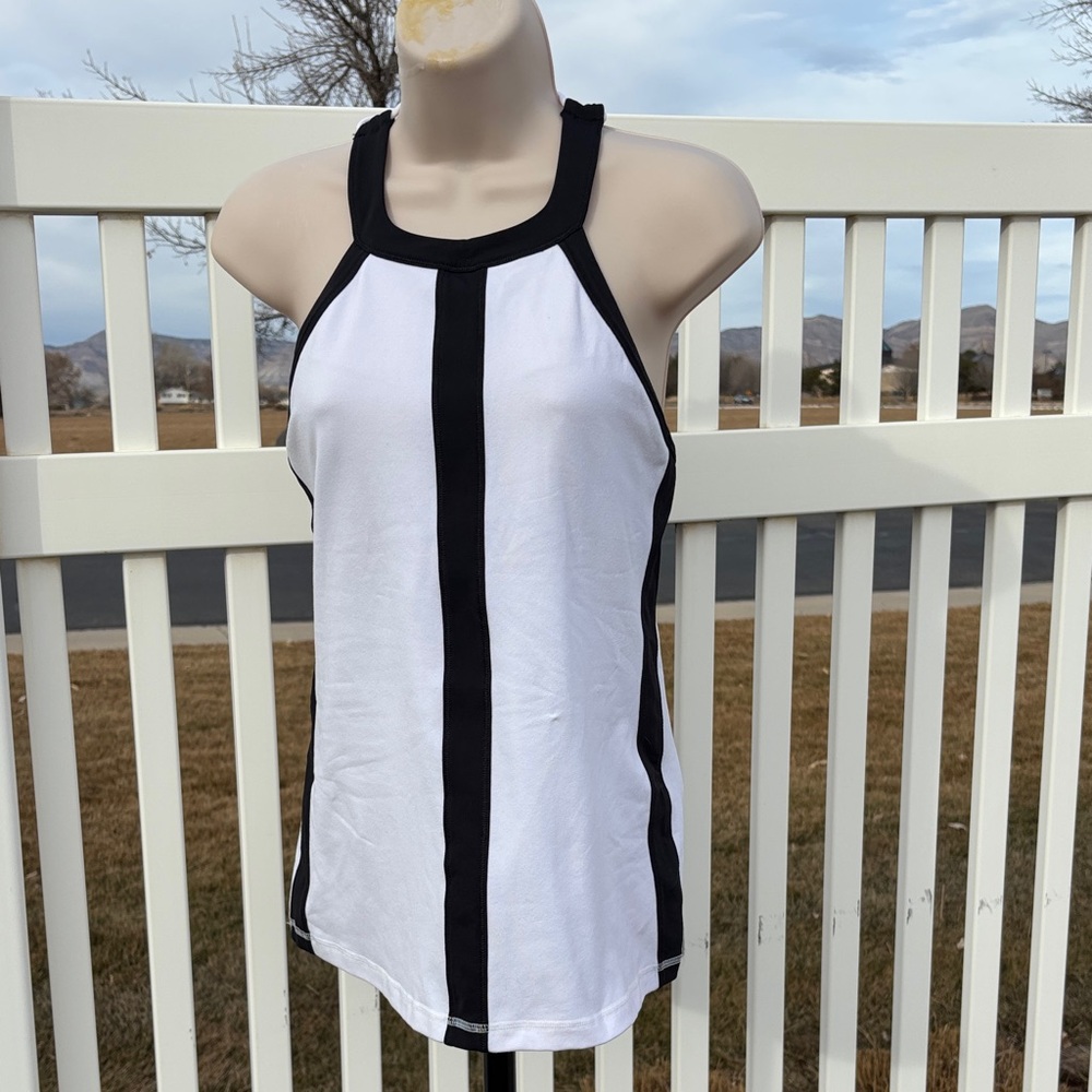 Lululemon Athletica Halter Sports Top w/ Built in Support, Size 6, Worn Once